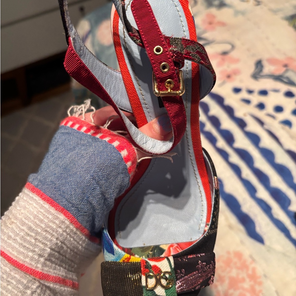 Dolce & Gabbana Patchwork Floral Platform Heels 36 - Picture 15 of 17